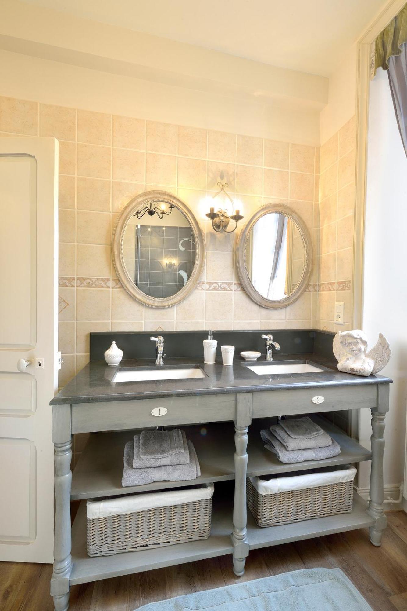 Le Chateau De Vernieres Talizat Room photo