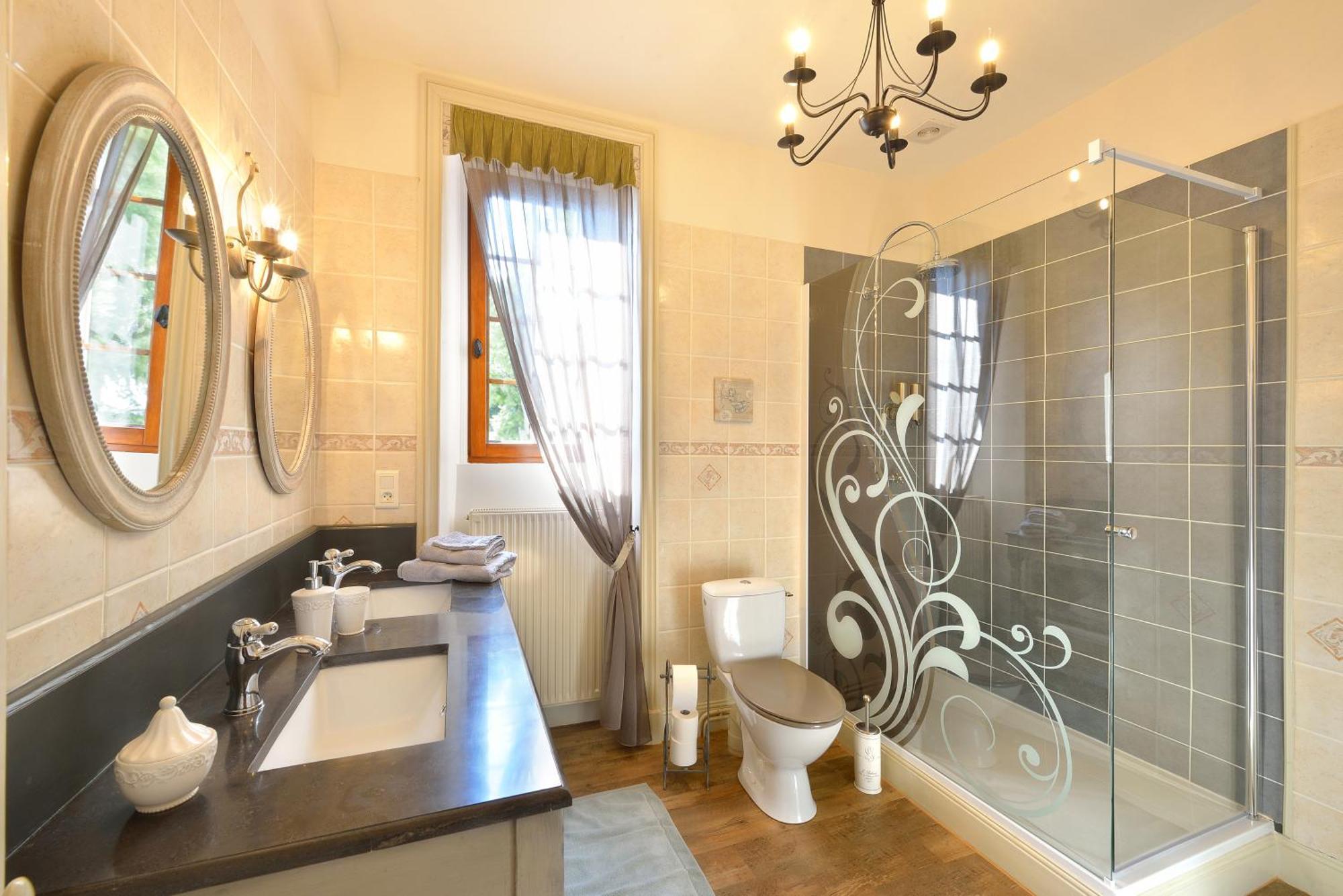 Le Chateau De Vernieres Talizat Room photo